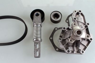 Ūdenssūknis + ķīļrievu siksnas komplekts HEPU PK00543