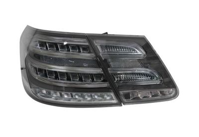 zestaw lamp tylnych MB T/L+B/L.ASSY..ECE.LED TYPE.SMOKE LENS. FIT FOR: M-BZ.E CL ABAKUS 440-1995FXAE-S