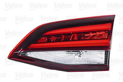 Aizmugurējais lukturis VALEO 047080