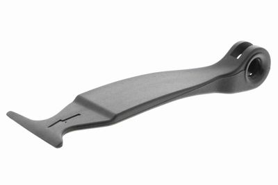 Rokturis, Motora pārsega atvēršana VAICO V30-1595