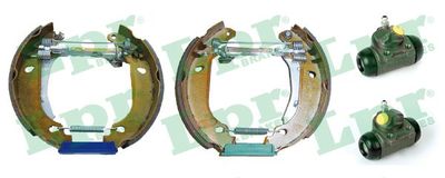 Комплект тормозных колодок LPR OEK138