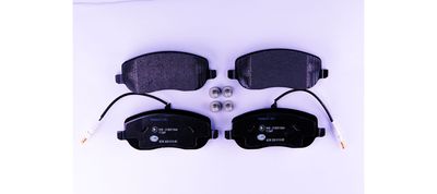 Комплект тормозных колодок, дисковый тормоз HELLA 8DB 355 010-501