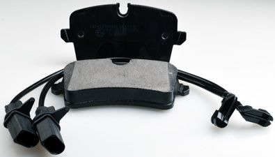 Комплект тормозных колодок, дисковый тормоз DENCKERMANN B111322