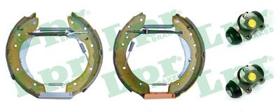 Комплект тормозных колодок LPR OEK375